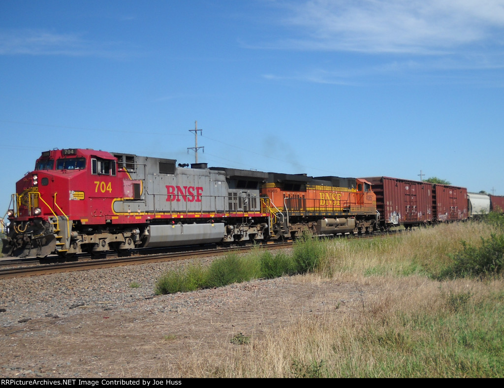 BNSF 704 West